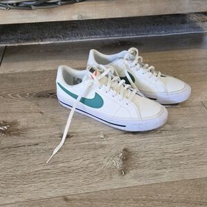 Nike Legacy Court White and Green